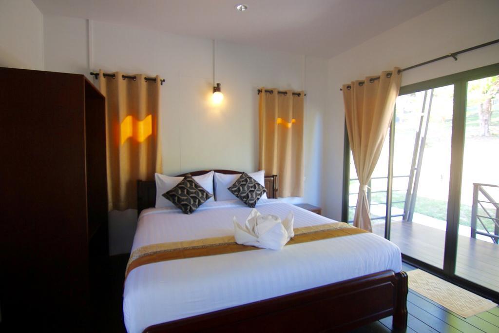 Plawan Lipe Resort Bagian luar foto